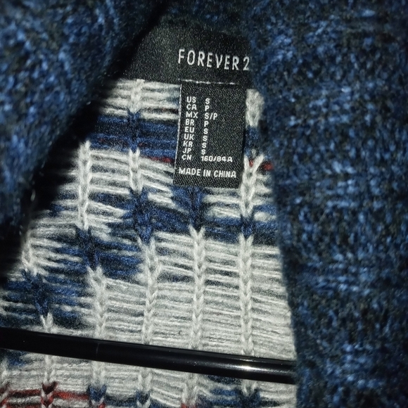 Forever 21  Long Sleeve Cozy Chunky knit Southwestern print cardigan  sweater - Picture 10 of 13